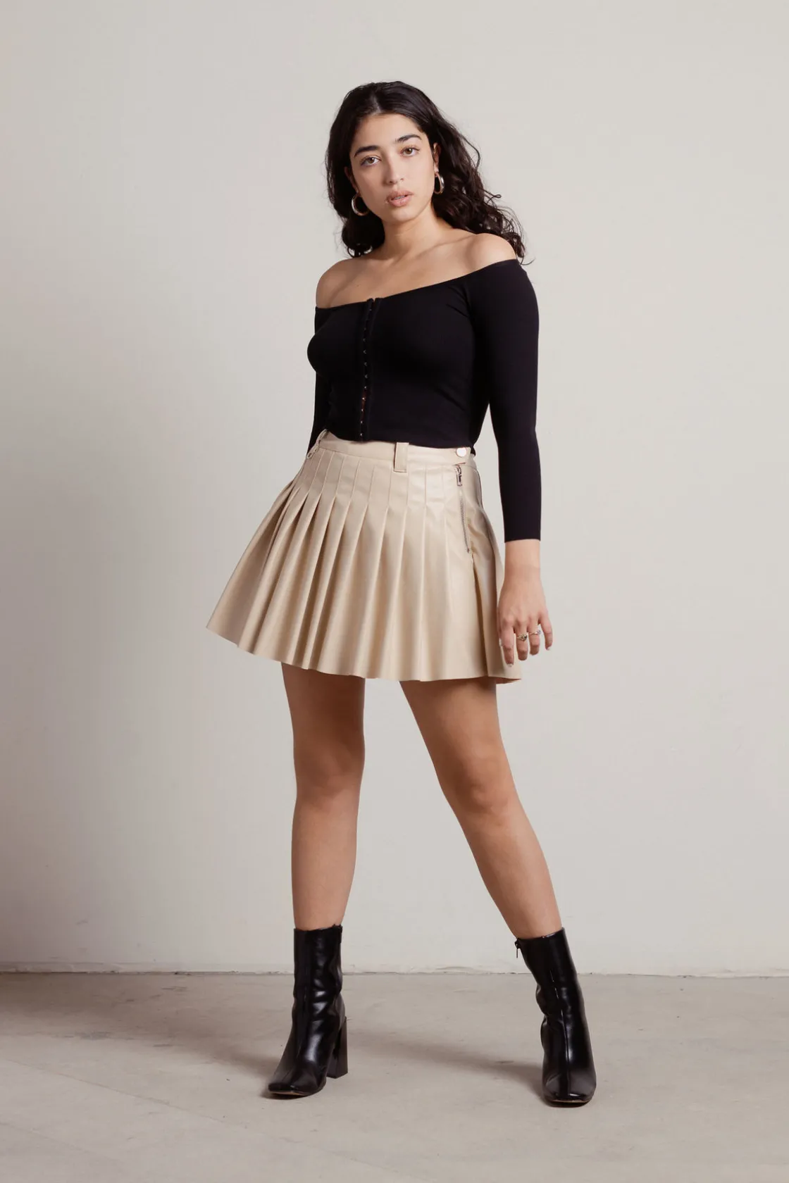 Tobi Abyl Off The Shoulder Top -