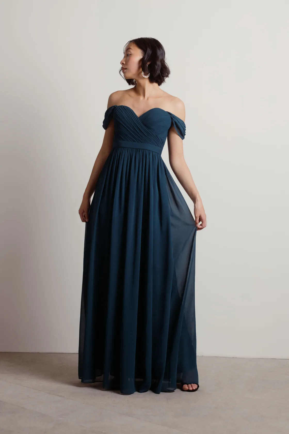 Tobi Adrienne Off The Shoulder Sweetheart Maxi Dress - Ivory