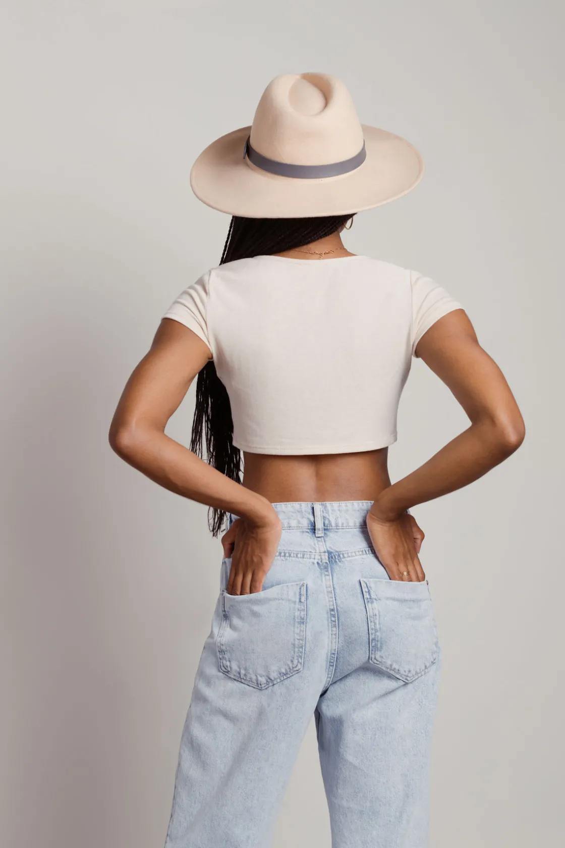 Tobi Alice Crop Top - Beige