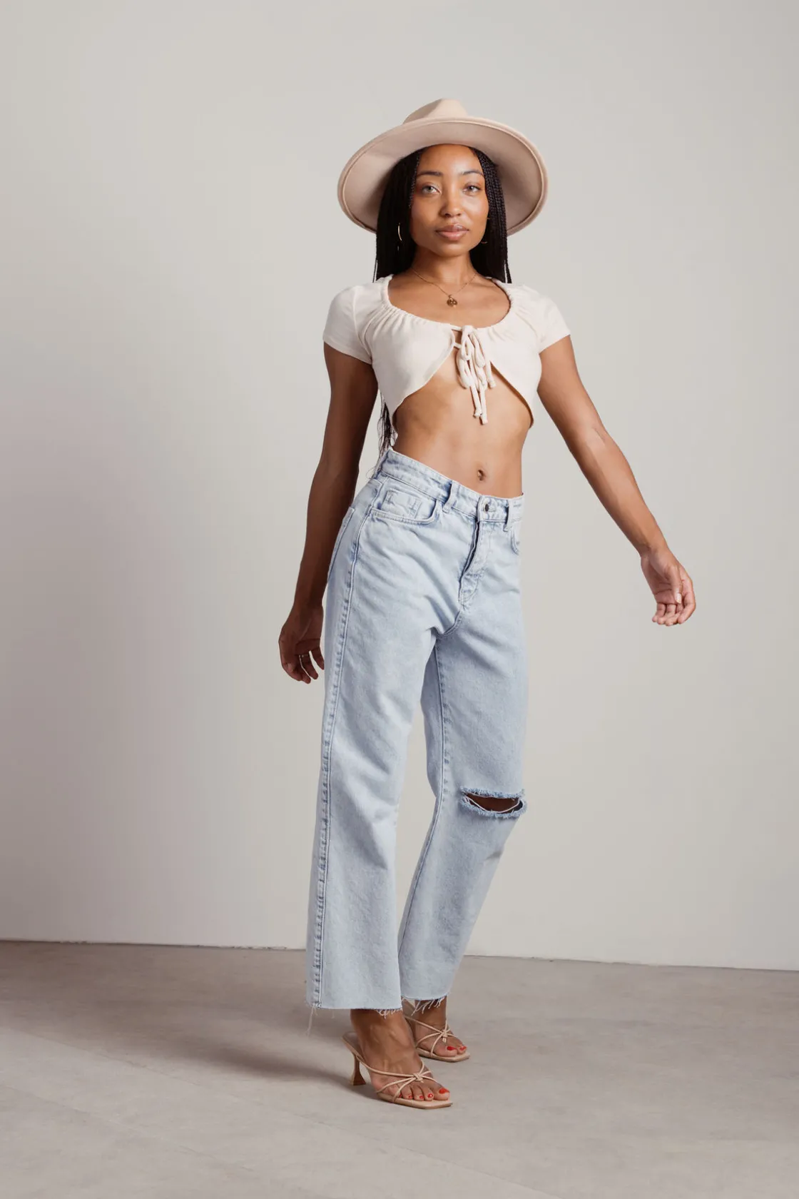 Tobi Alice Crop Top - Beige