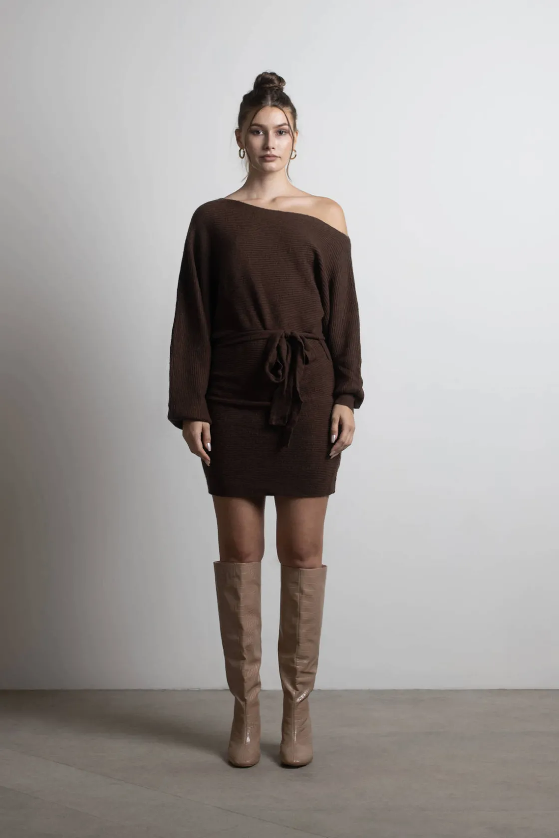 Tobi Arabelle Off The Shoulder Sweater Mini Dress - Chocolate
