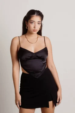 Tobi Behind Her Eyes Crop Top - Champagne