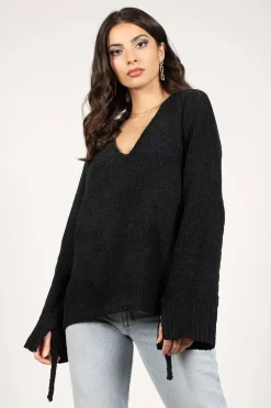 Tobi Bella V-Neck Sweater -
