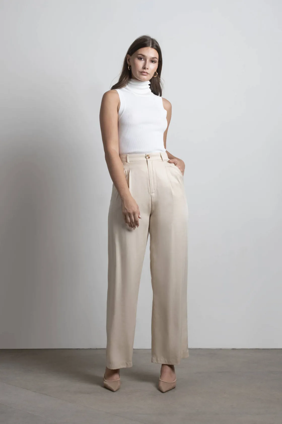 Tobi Cassie Ivory Ribbed Turtleneck Sleeveless Top