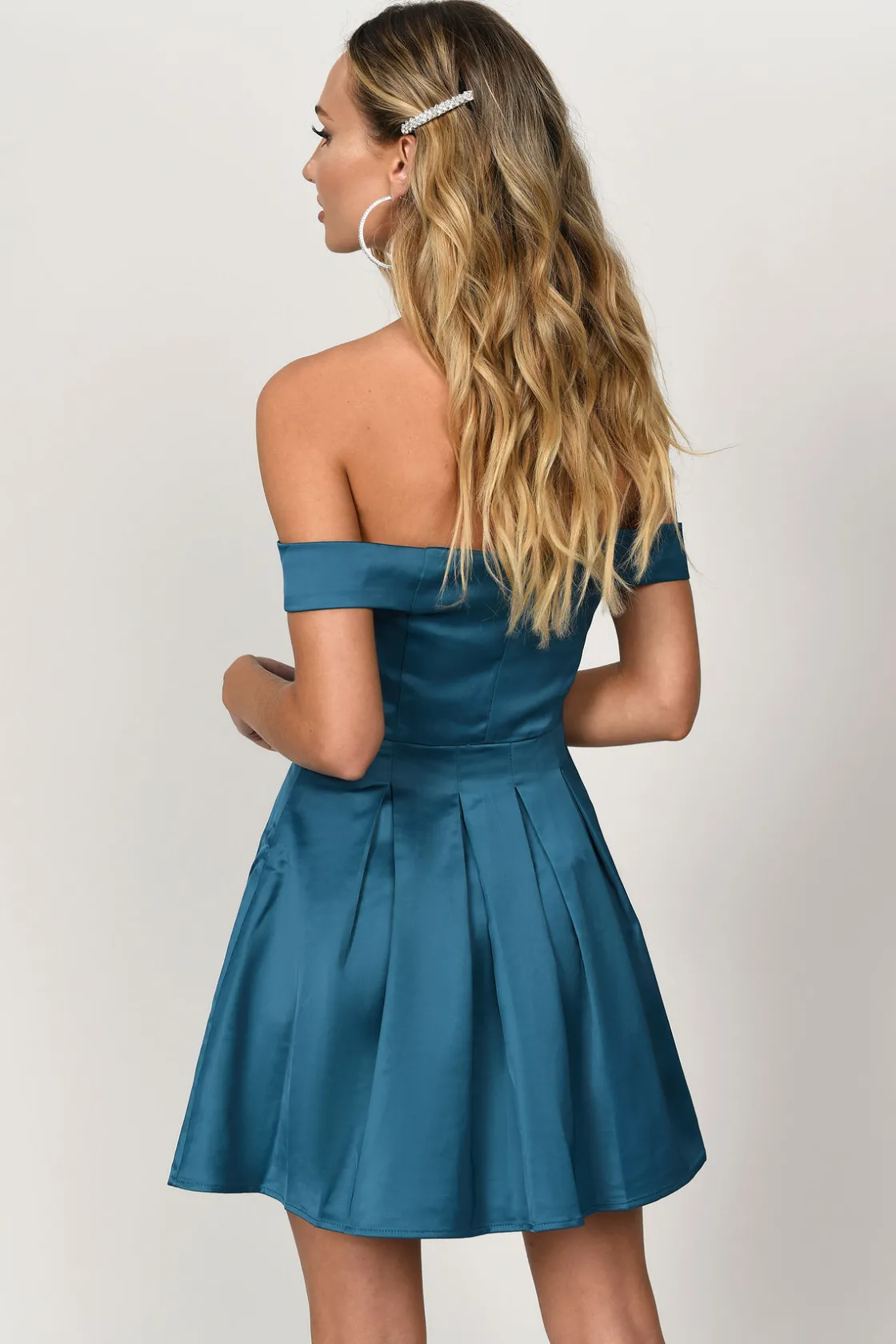 Tobi Daydream Off The Shoulder Skater Mini Dress - Black