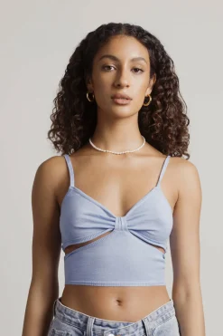 Tobi Ease In Crop Top -