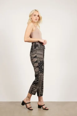 Tobi Elephante Cropped Pants -