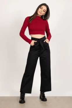 Tobi Eliza Crop Top - Black