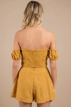 Tobi Finders Keepers Maella Lace Shorts -