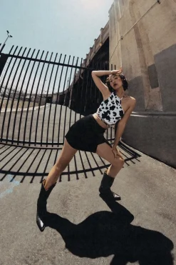 Tobi Herd Ya Crop Top -