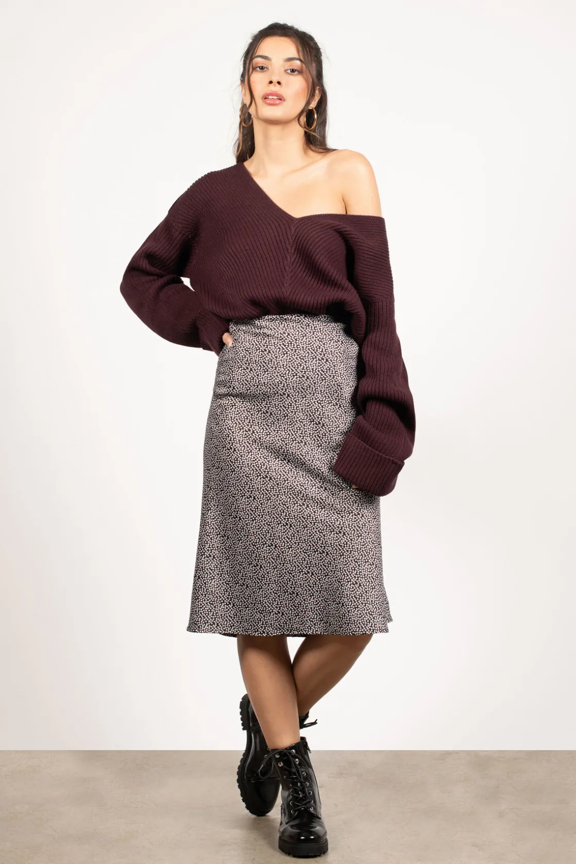 Tobi How Deep V-Neck Sweater -