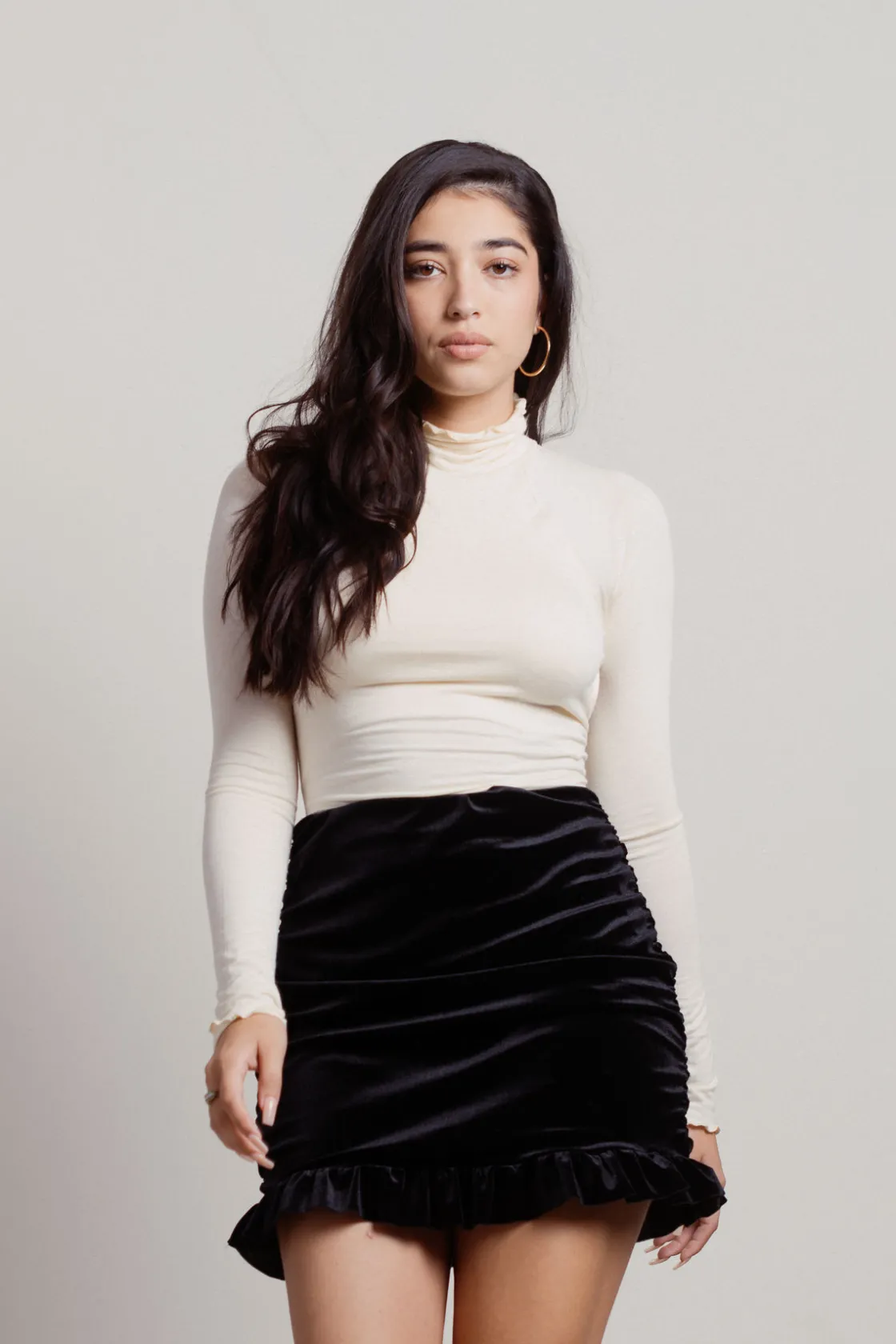 Tobi Iggy Velvet Ruched And Ruffle Mini Skirt