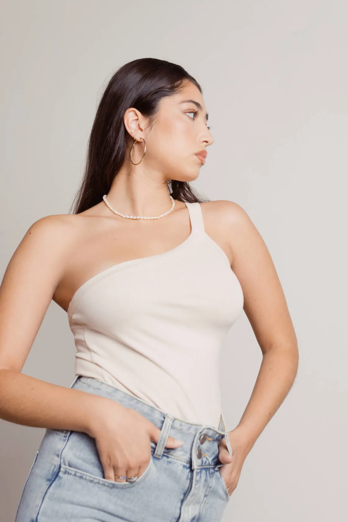 Tobi Iggy One Shoulder Top - Beige