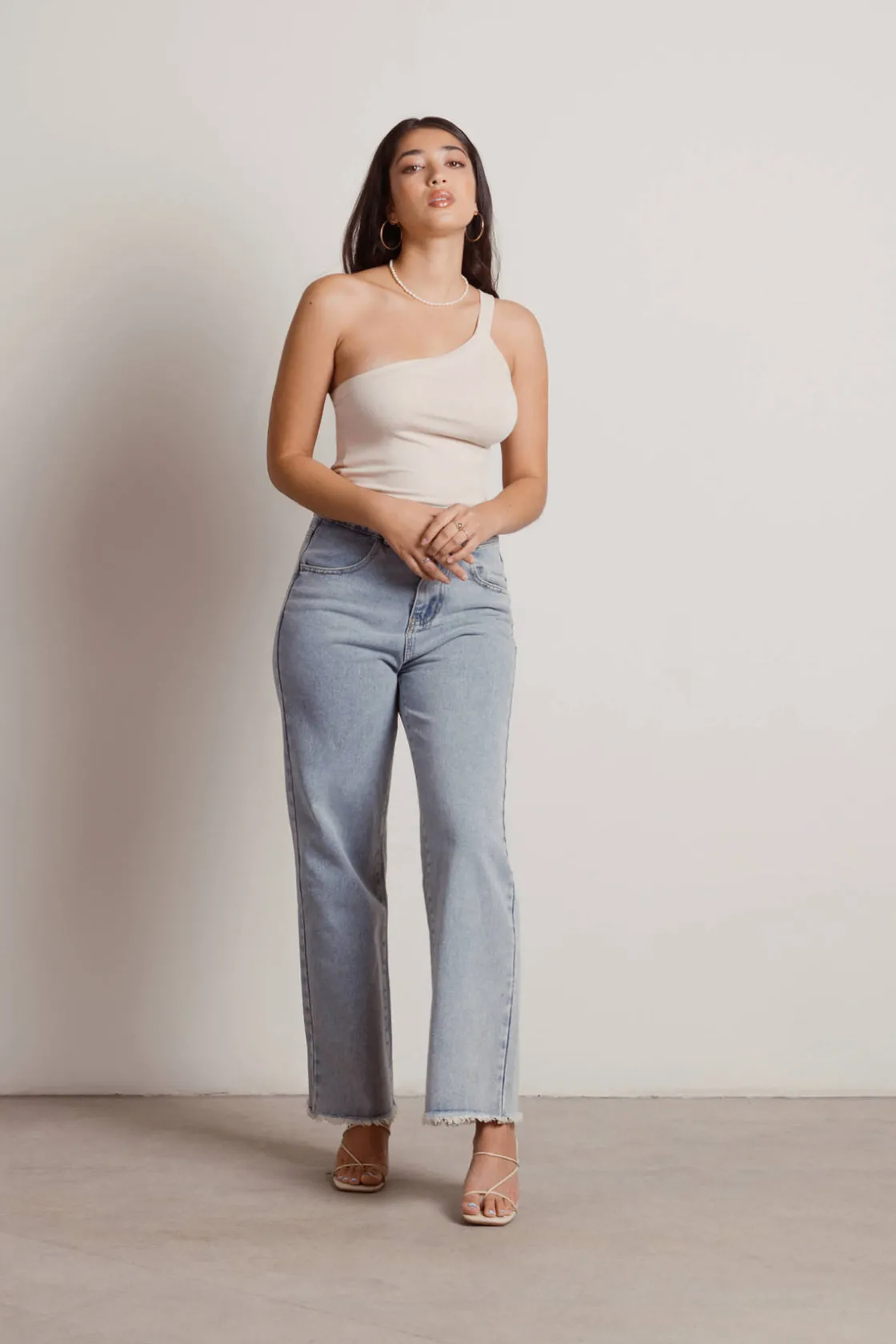 Tobi Iggy One Shoulder Top - Beige