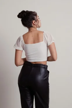 Tobi In The Way Crop Top -