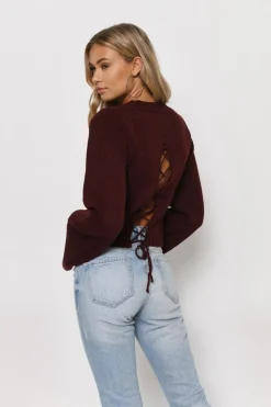 Tobi Jeannie Crop Top - Black