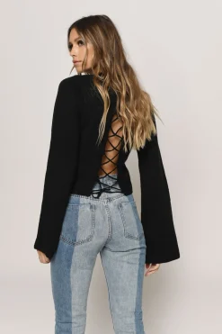 Tobi Jeannie Crop Top - Black