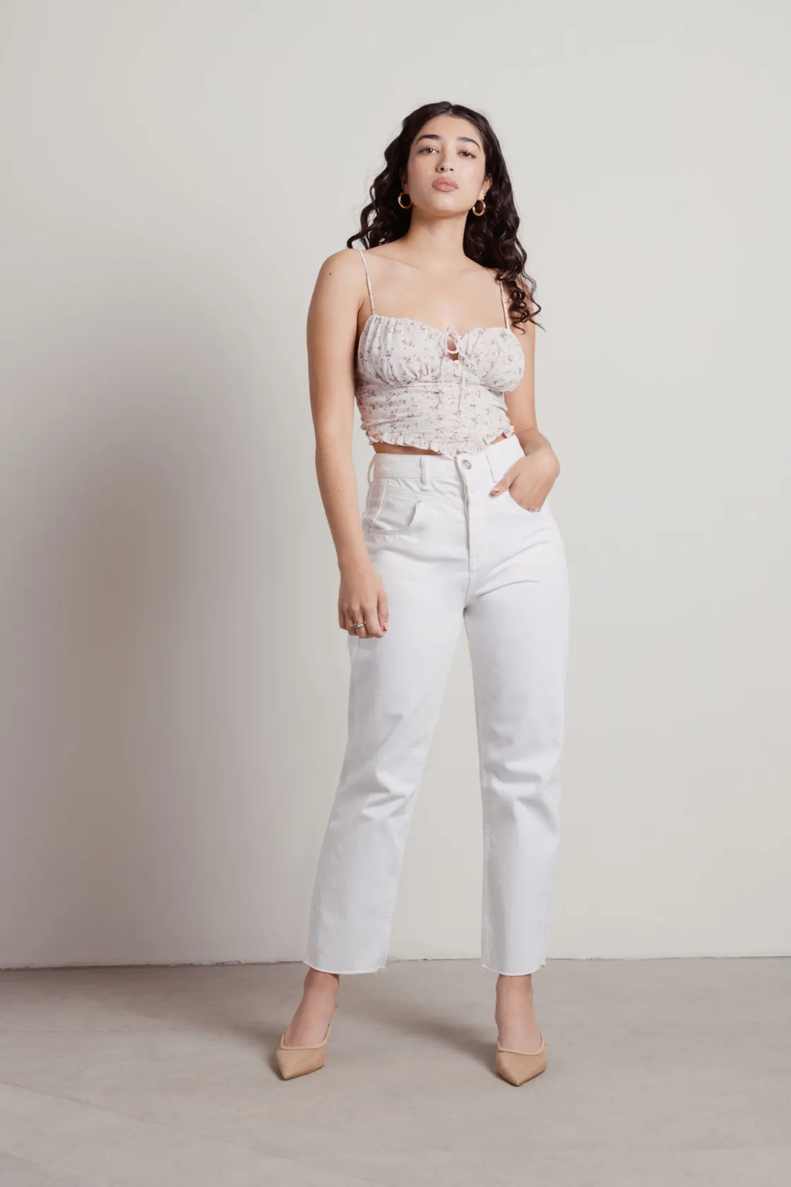 Tobi Let Me Know Crop Top - Floral Off-White