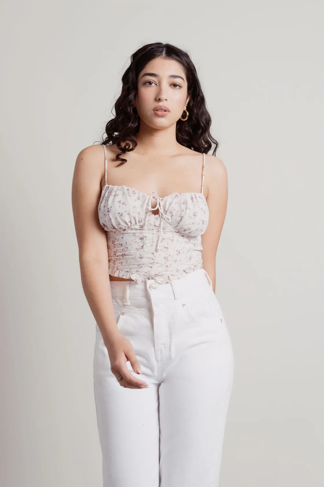 Tobi Let Me Know Crop Top - Floral Off-White