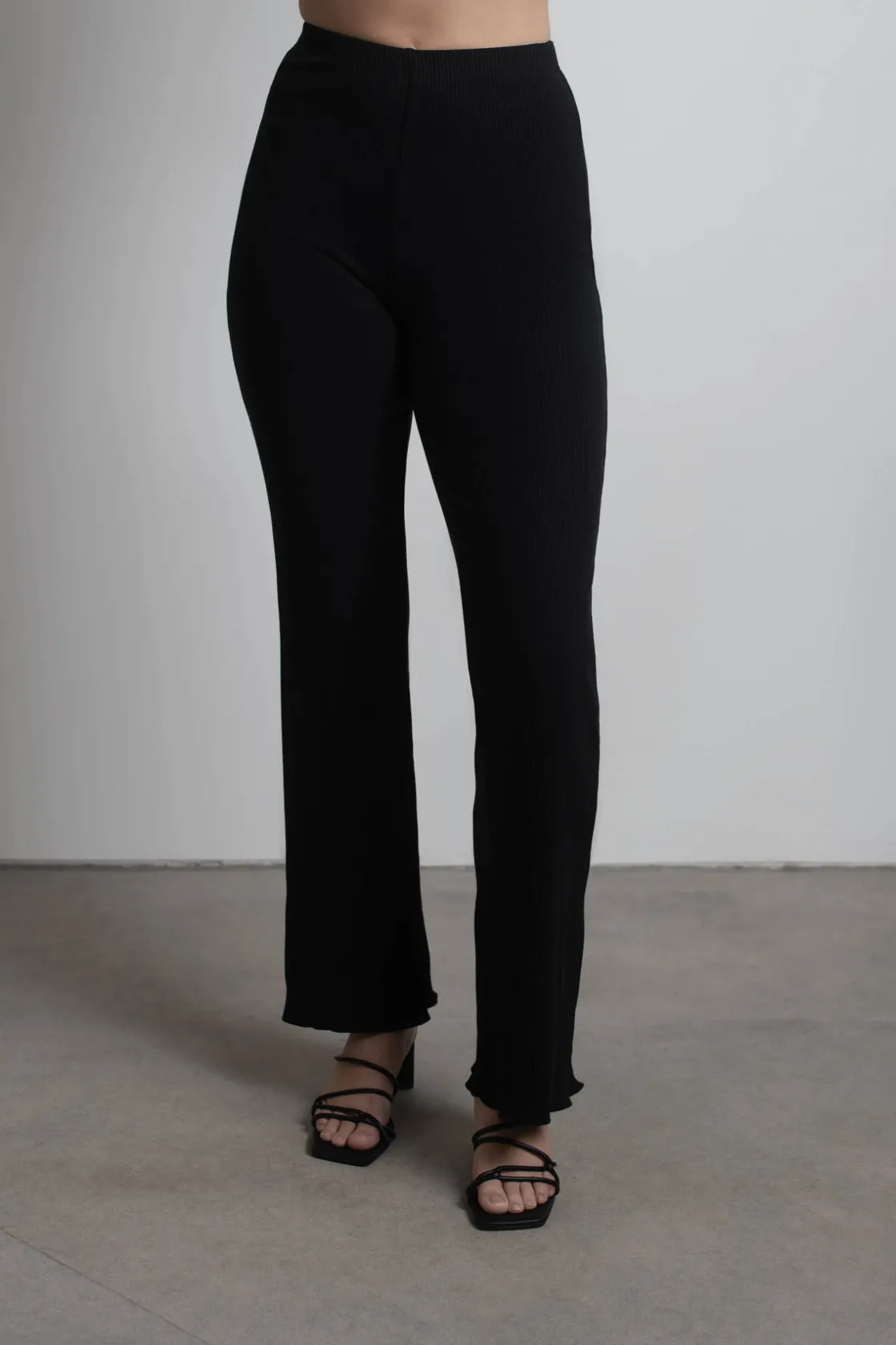 Tobi Lucina Flared Pants -
