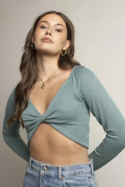 Tobi Madilyn Crop Top -
