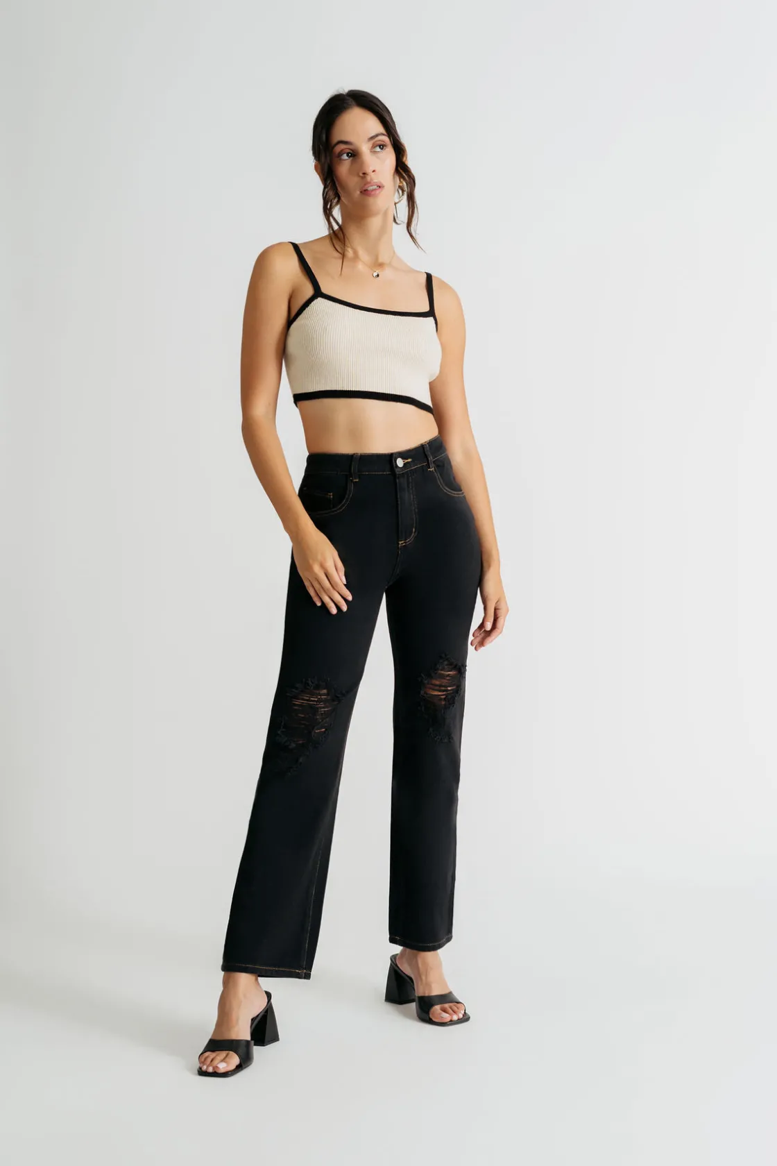 Tobi Mission Hills Distressed Jeans -