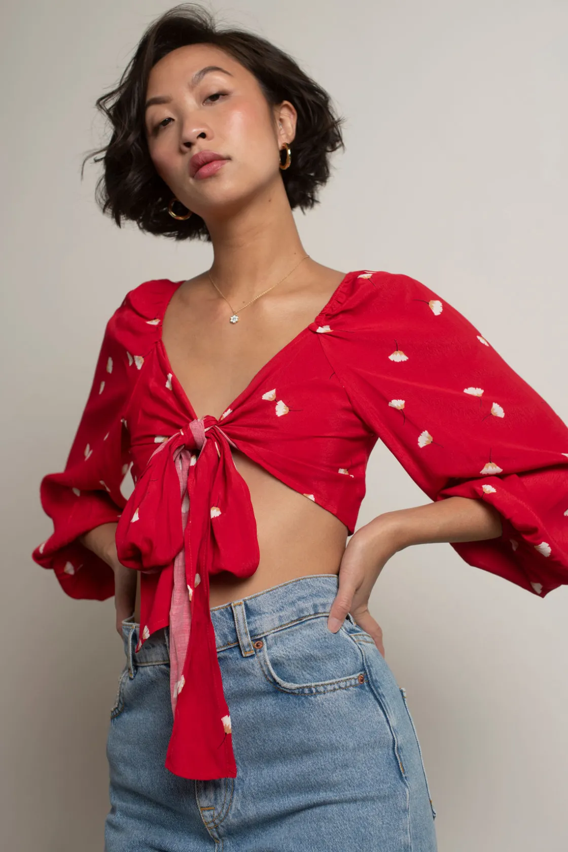 Tobi Move On Crop Top - Navy Satin Leopard
