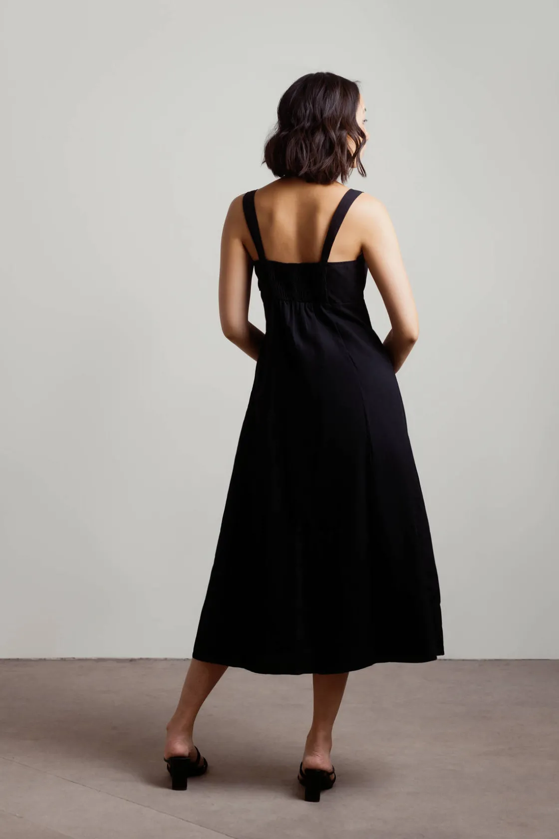 Tobi My Sweetheart Ruched Midi Dress - Black