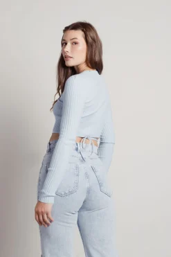 Tobi Nollie Crop Top - Baby Blue