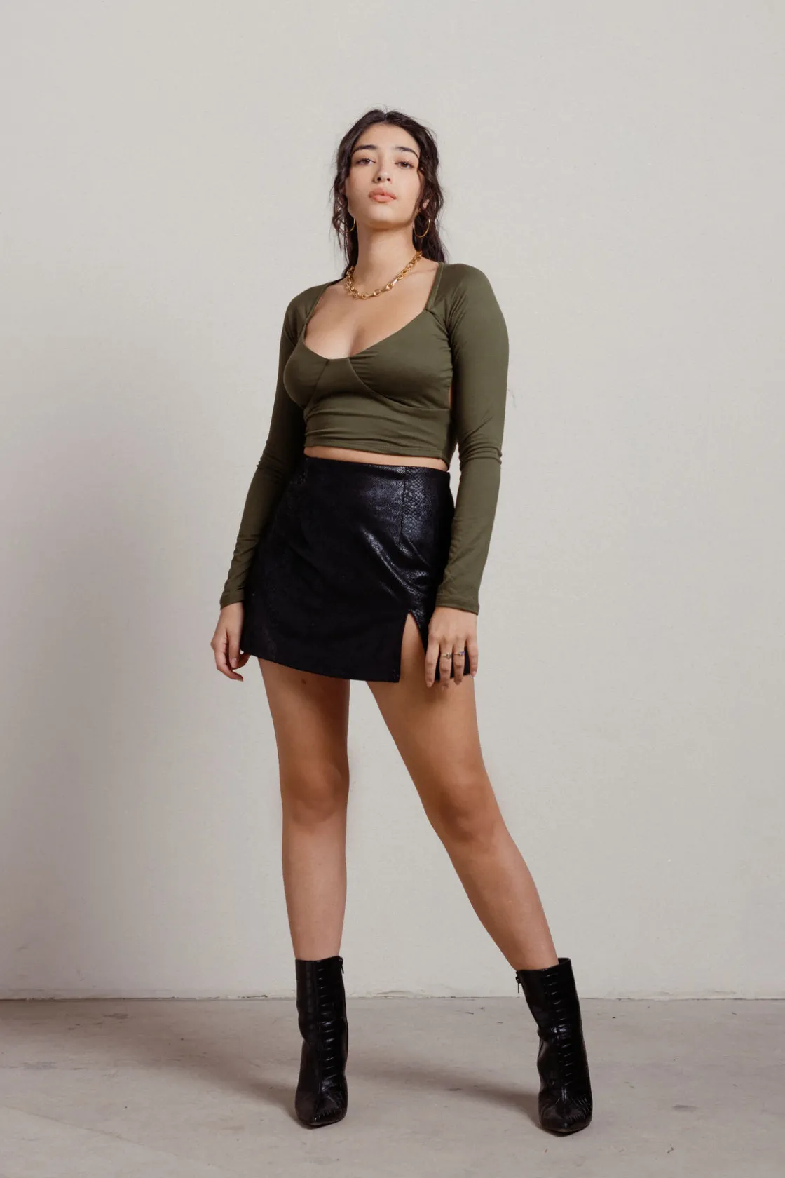 Tobi Olio Crop Top -