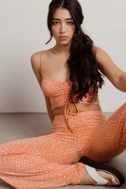 Tobi On My Mind Floral Crop Top And Pants Set -