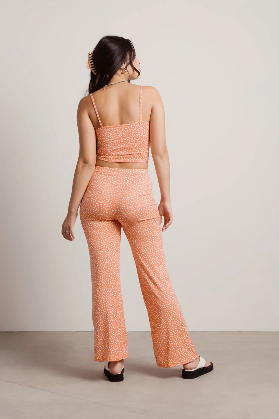 Tobi On My Mind Floral Crop Top And Pants Set -