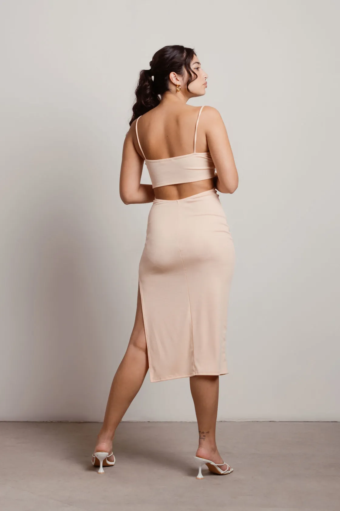 Tobi On The Nose Knotted Bust Cutout Midi Dress - Peach