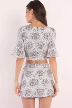 Tobi Peyton Crop Top -