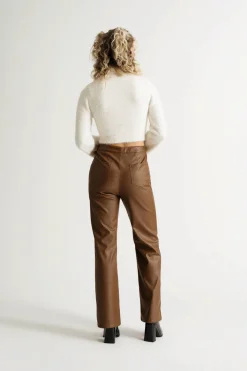 Tobi Pursuit Of Coziness Turtleneck Sweater - Off White