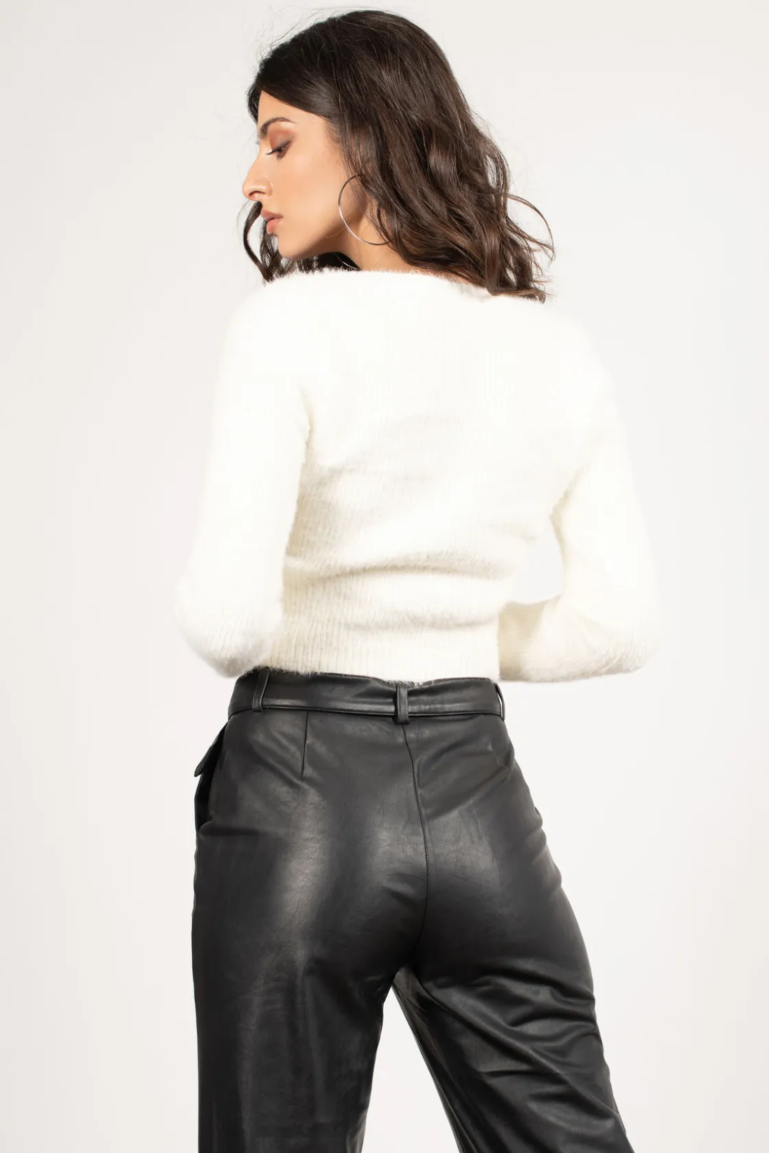 Tobi Relax Your Mind Fuzzy Sweater -