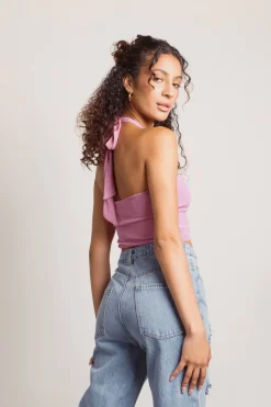 Tobi Super Hyper Crop Top -