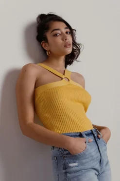 Tobi Sweet Honey Crop Top -