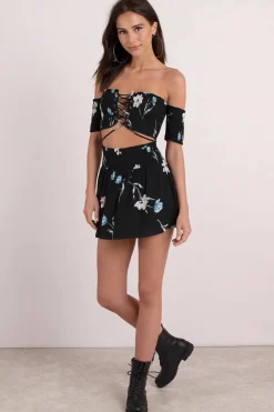 Tobi Sydney Crop Top -