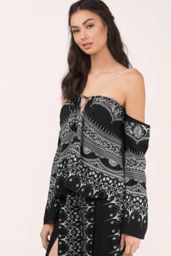 Tobi The Jetset Diaries Las Estrellas Crop Top -