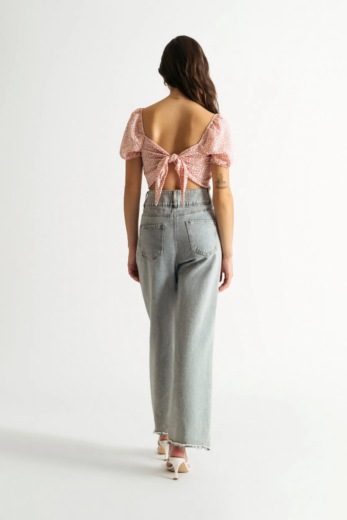 Tobi Wake Me Up Crop Top -