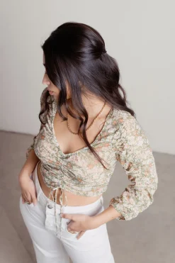 Tobi Wander Off Crop Top -